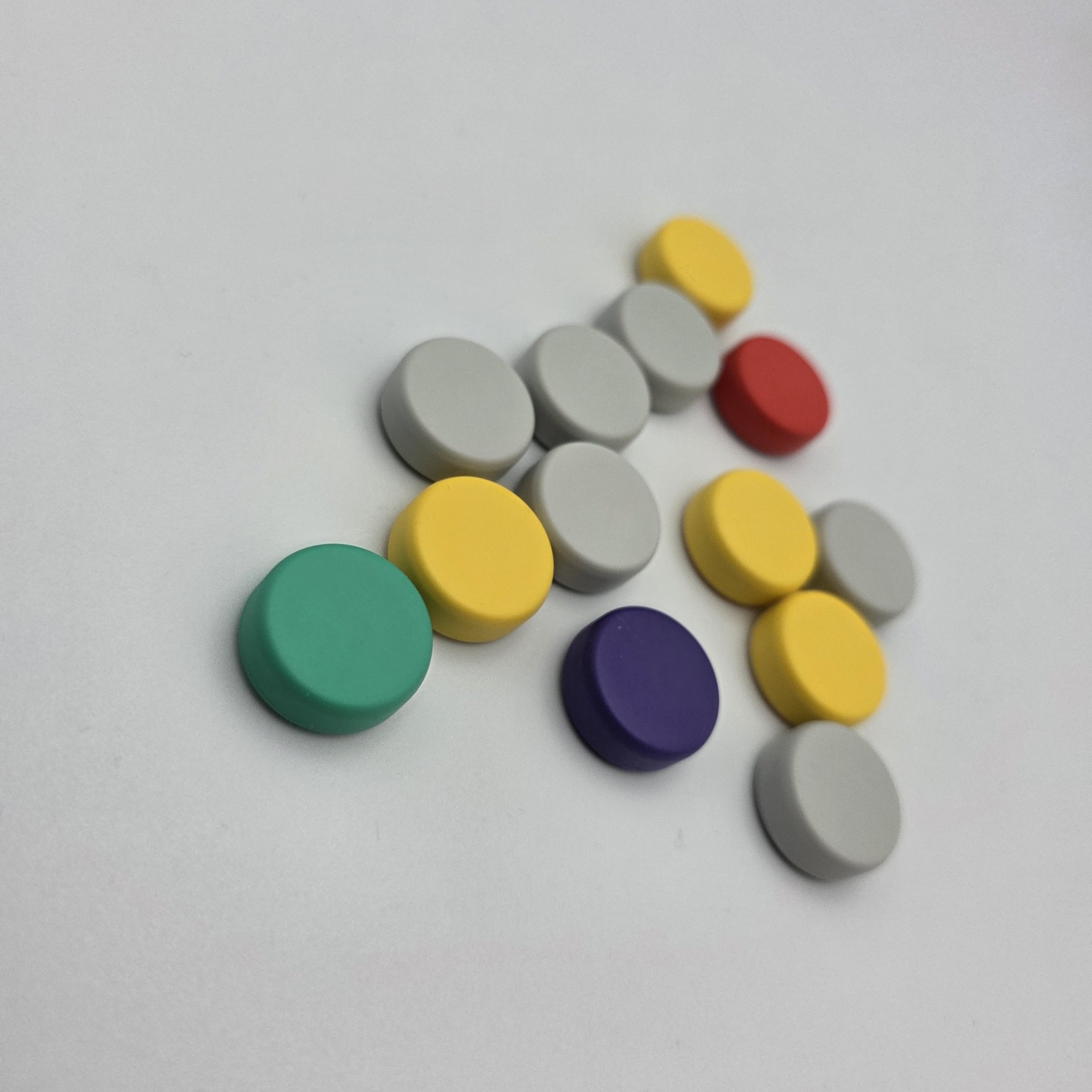 Gamecube themed 20mm buttons (Pack of 13)